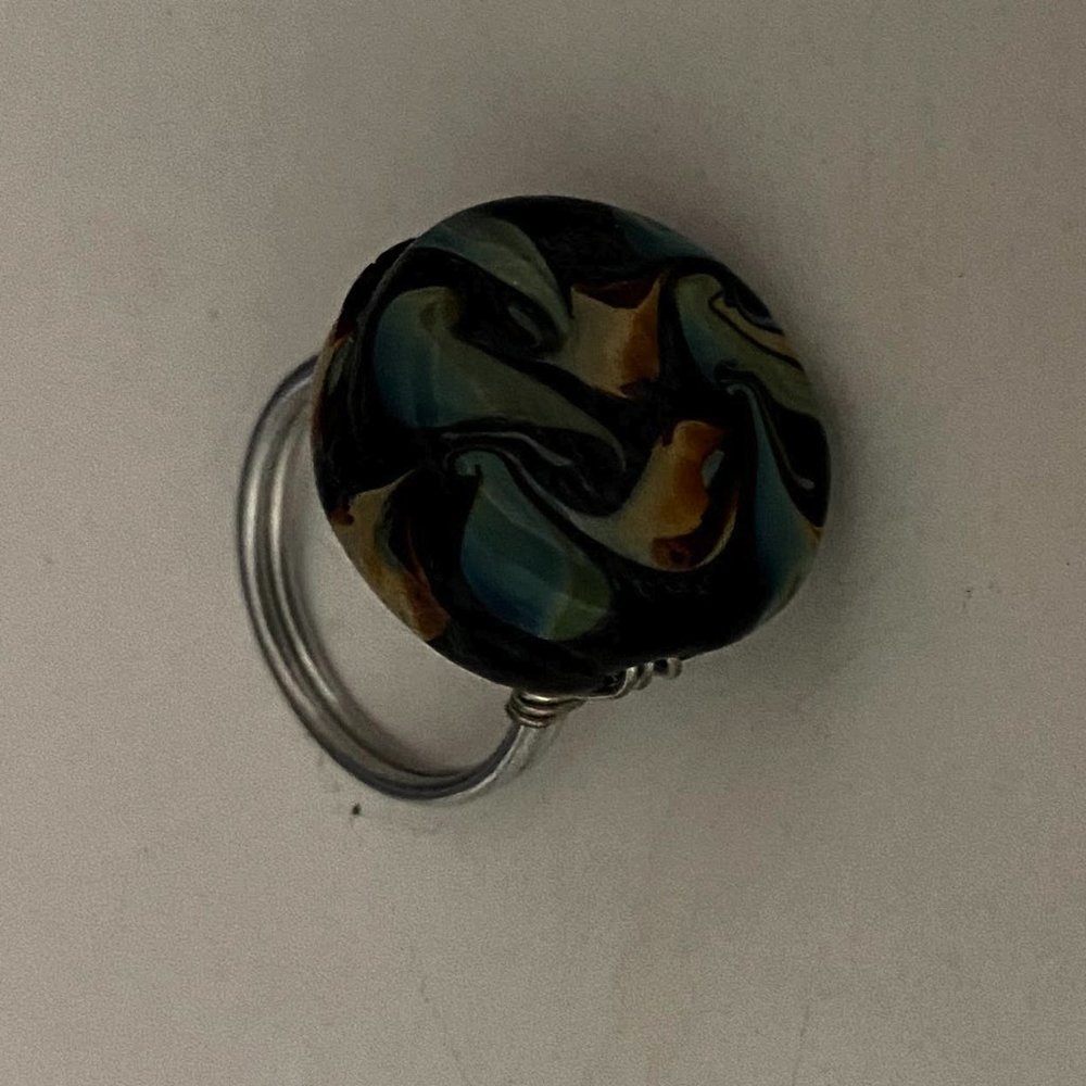 🌟 LAST CALL!!! 🌟 LIKE NEW! Multi-Colored Swirl-Styled Ring